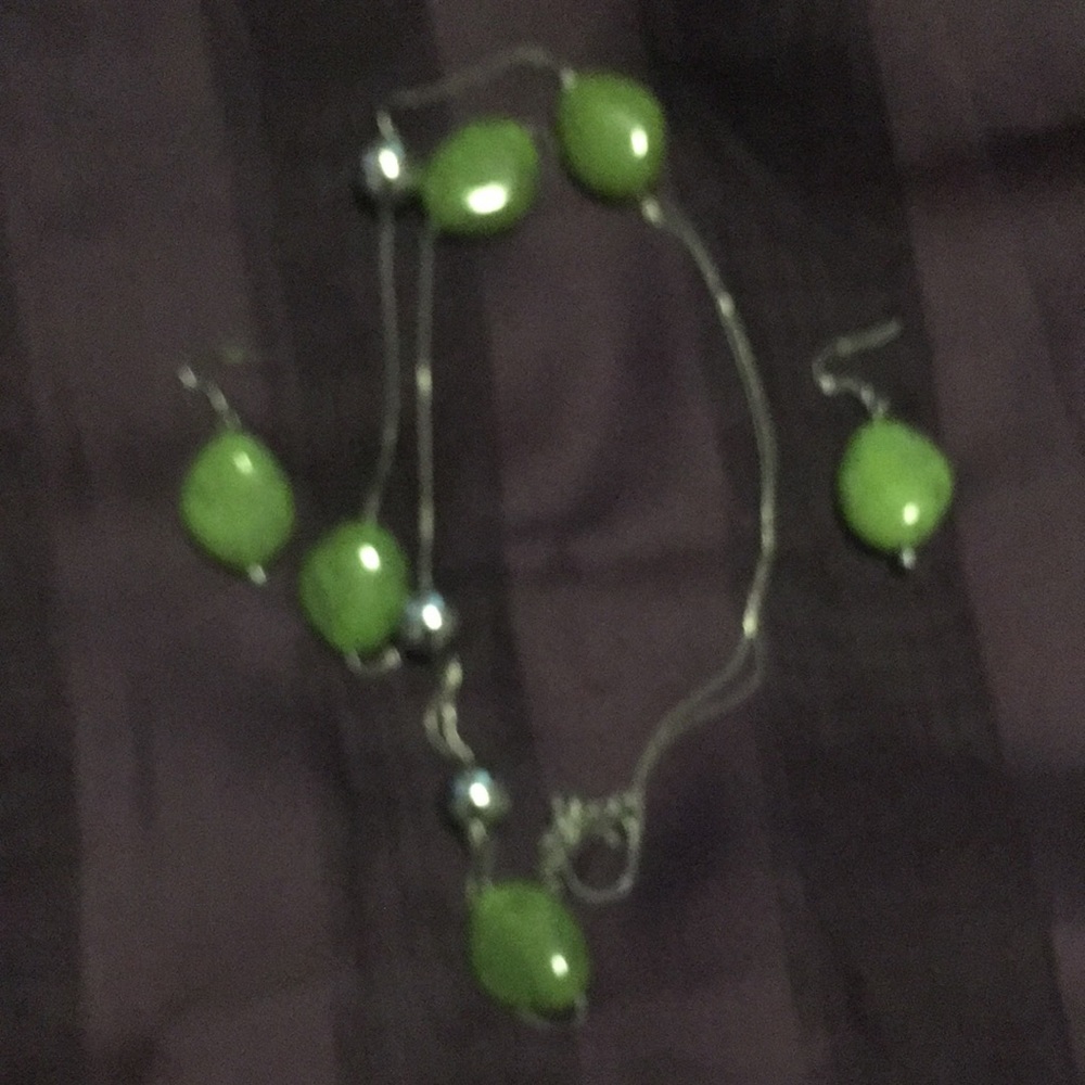Jewelry - Picture 3 of 3